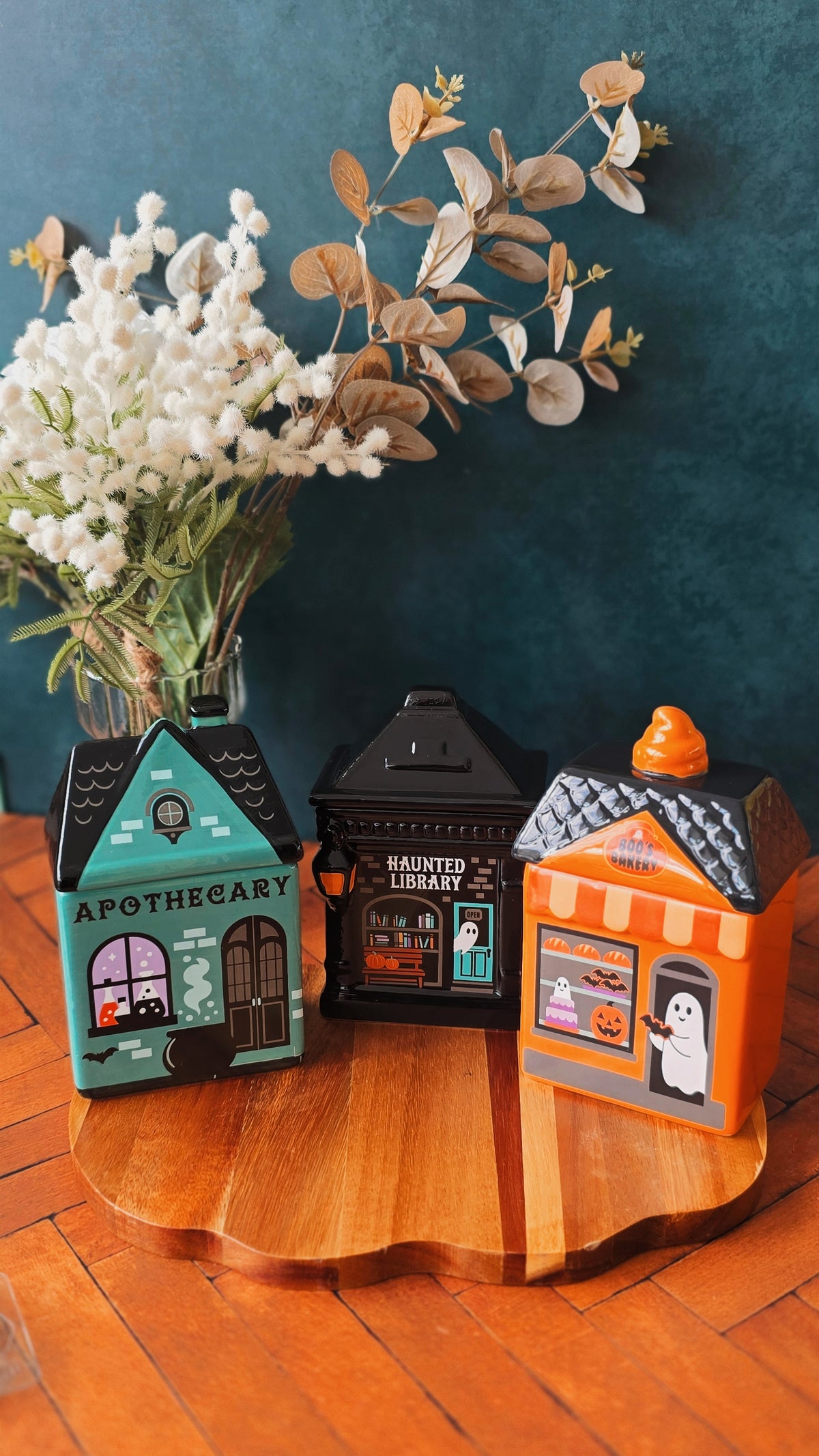 Haunted Library Oil and Wax Warmer