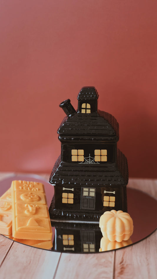 Black Haunted House Wax Warmer